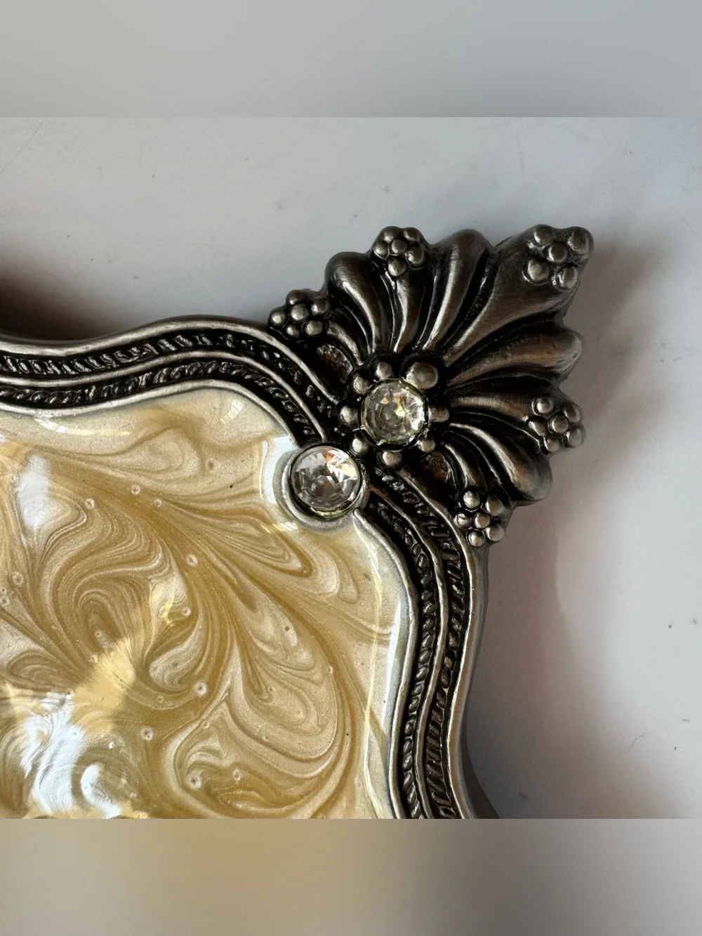 N/A decorative square